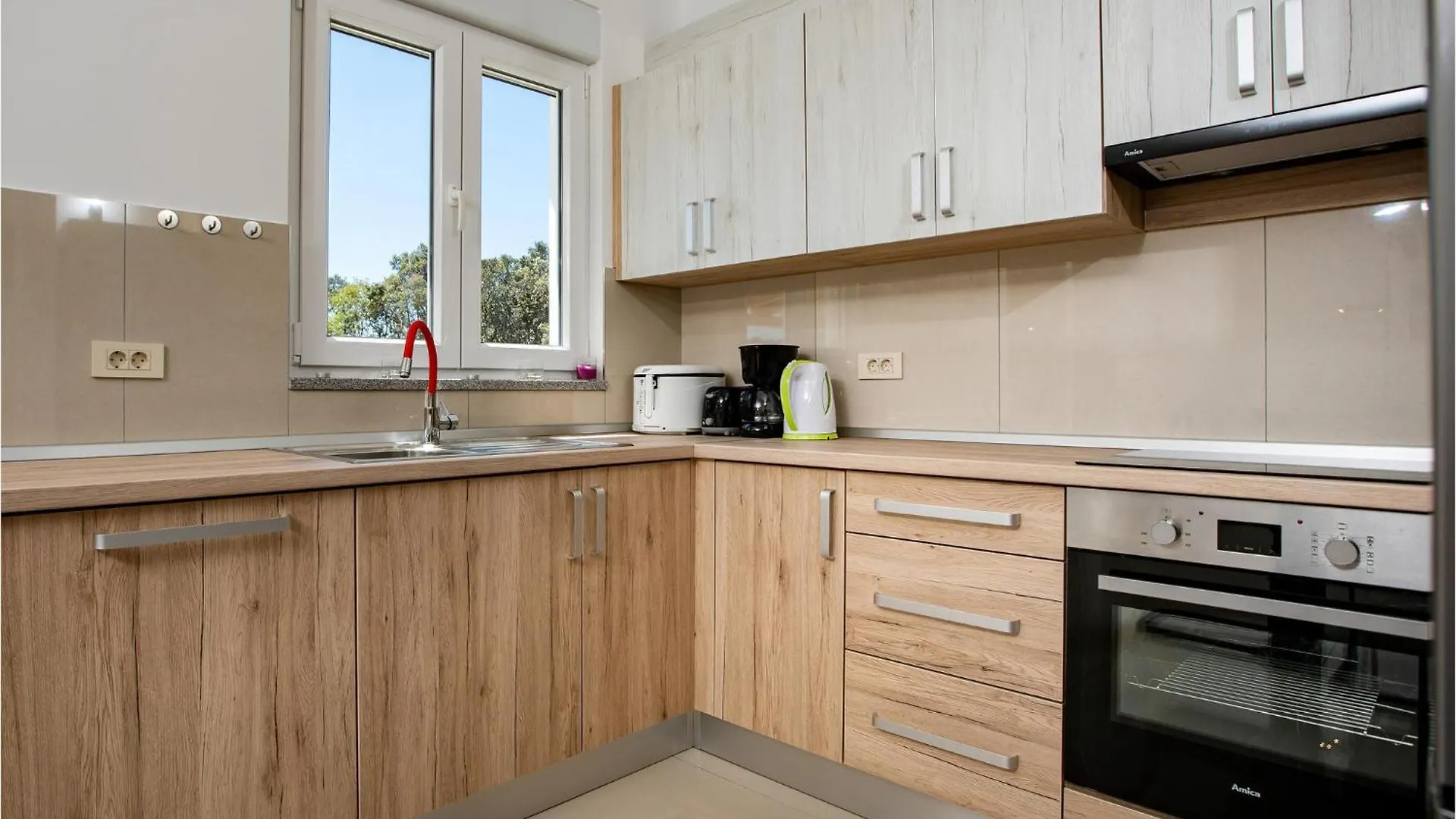 Gorgeous Home In Kampor With Kitchen